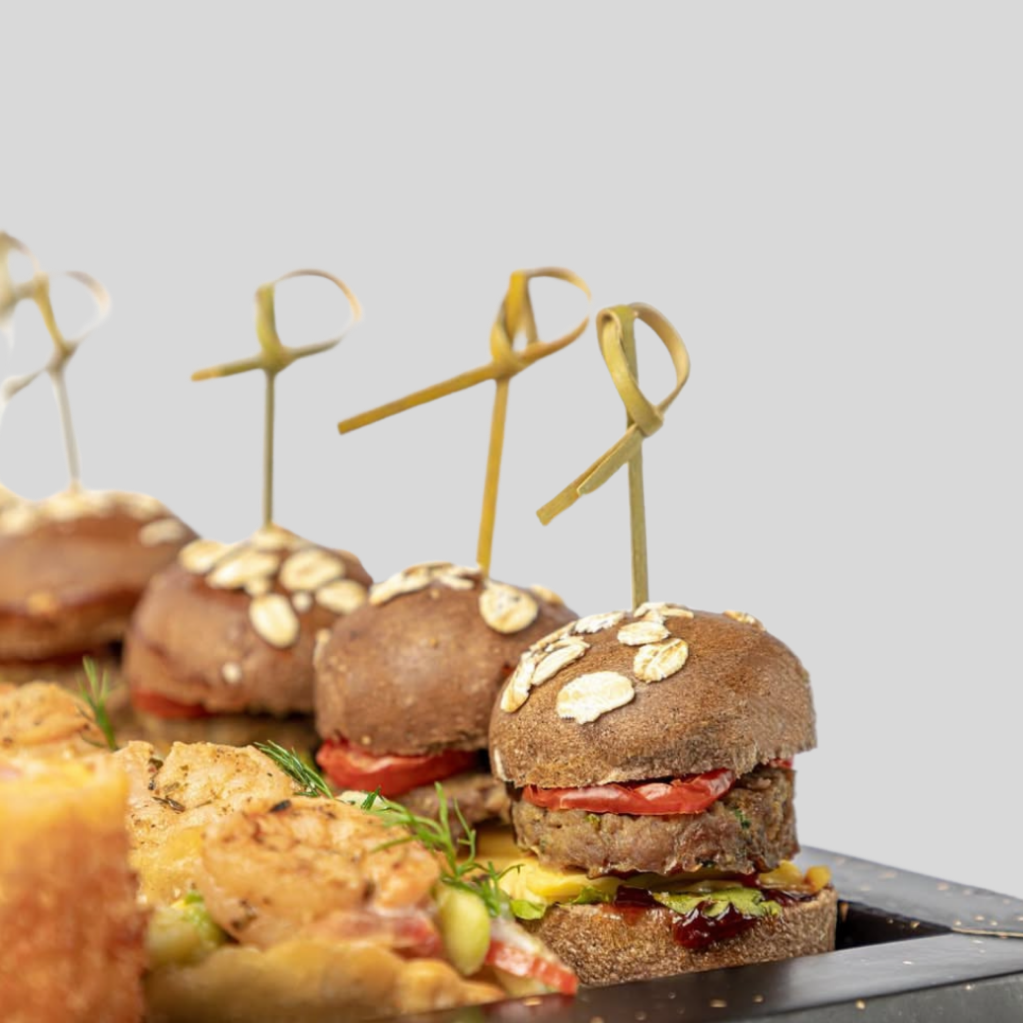 Plateau Salé Assorti – Mini Bouchées